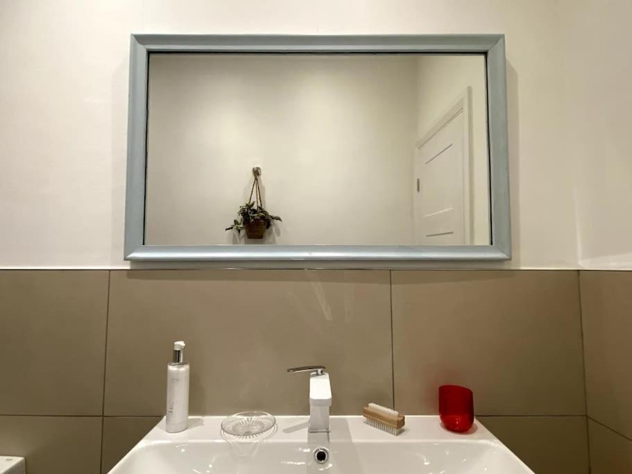 Appartamento Spacious 2 Bedroom In Maida Vale Londra