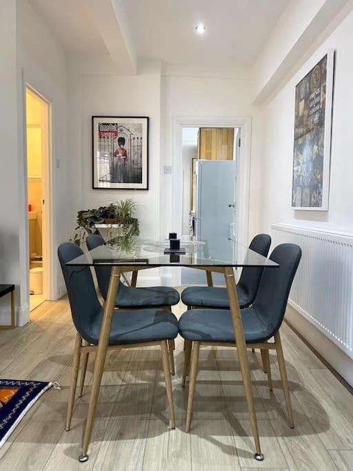 Appartamento Spacious 2 Bedroom In Maida Vale Londra